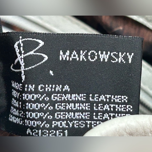 B. Makowsky Womens White & Silver Leather Stylish Crossbody Purse Bag One Size - Picture 11 of 13